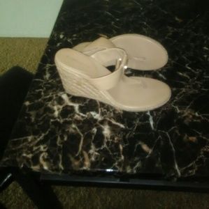 BCBG WEDGES